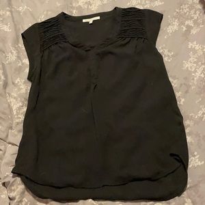 Sleeveless blouse